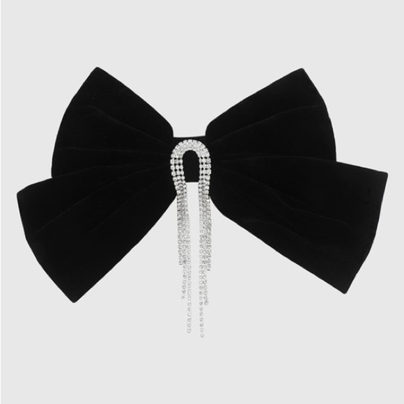 Accessories - Black Velvet Crystal Tassel Hair Clip Bow (8000)